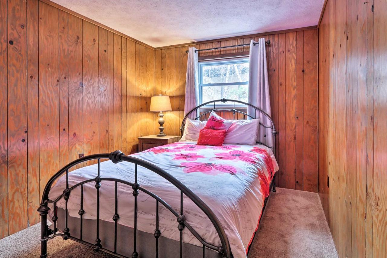 Quiet Poconos Getaway 23 Mi To Camelback Mountain Villa Albrightsville Exterior foto